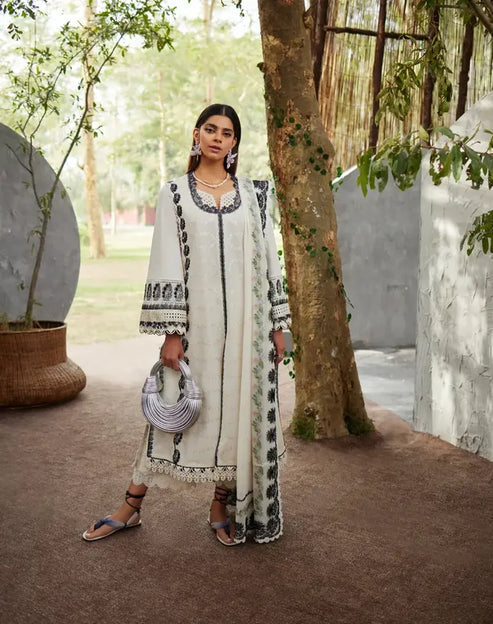 3 piece - Heavy embroidered Premium lawn PS-152 | SUFFUSE (Stitched)